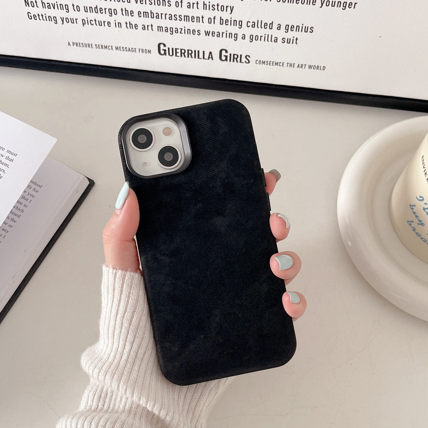 Mobile Phone Case With Ultra-fine Fiber Pattern Magnetic Suction For iPhone 16