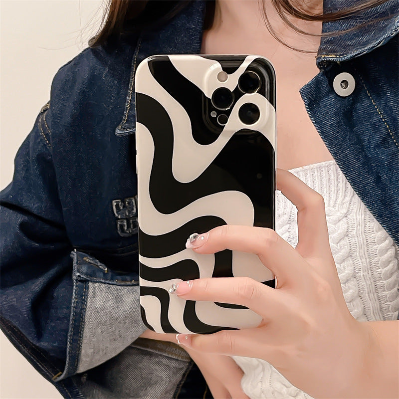 Black And White Wavy Phone Case For iPhone 14