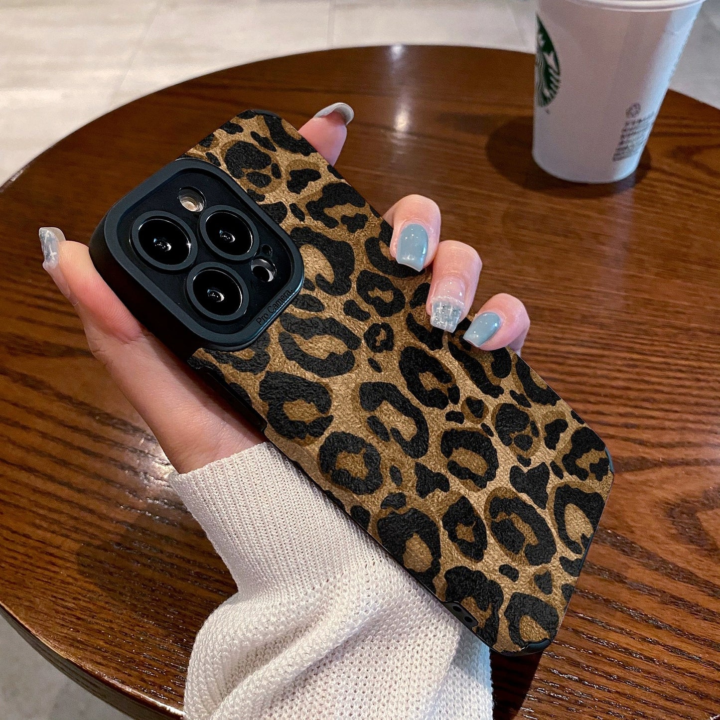 Cartoon Phone Case All-inclusive Gold Leopard Print For iPhone 16