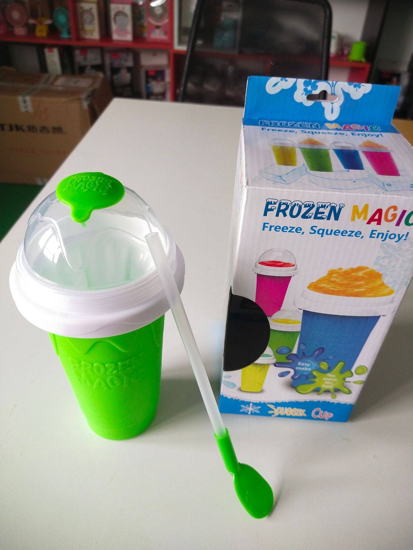 One Pinch Into An Slushy Cup, Shake The Smoothie Cup, And The Second Fast Cooling Cup