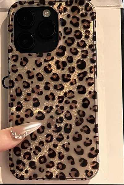 New All-inclusive High-grade Feather Yarn Brown Leopard Printed Phone Case For iPhone 16