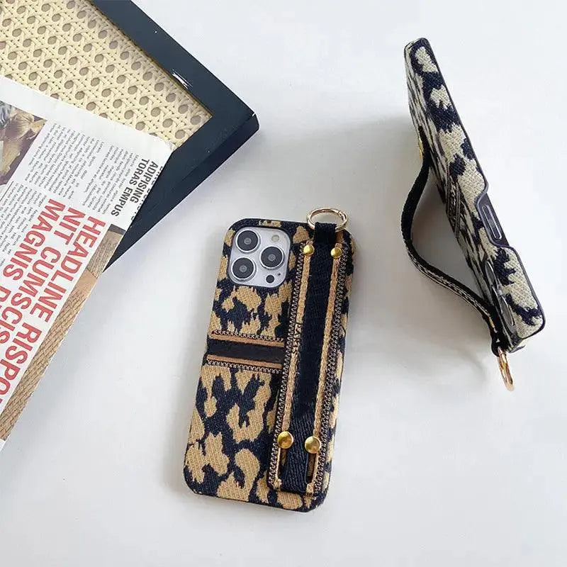 Classic Vintage Leopard Print Banner Wristband Phone Case - MyMobile