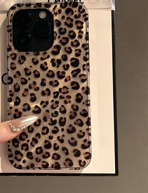 New All-inclusive High-grade Feather Yarn Brown Leopard Printed Phone Case For iPhone 16