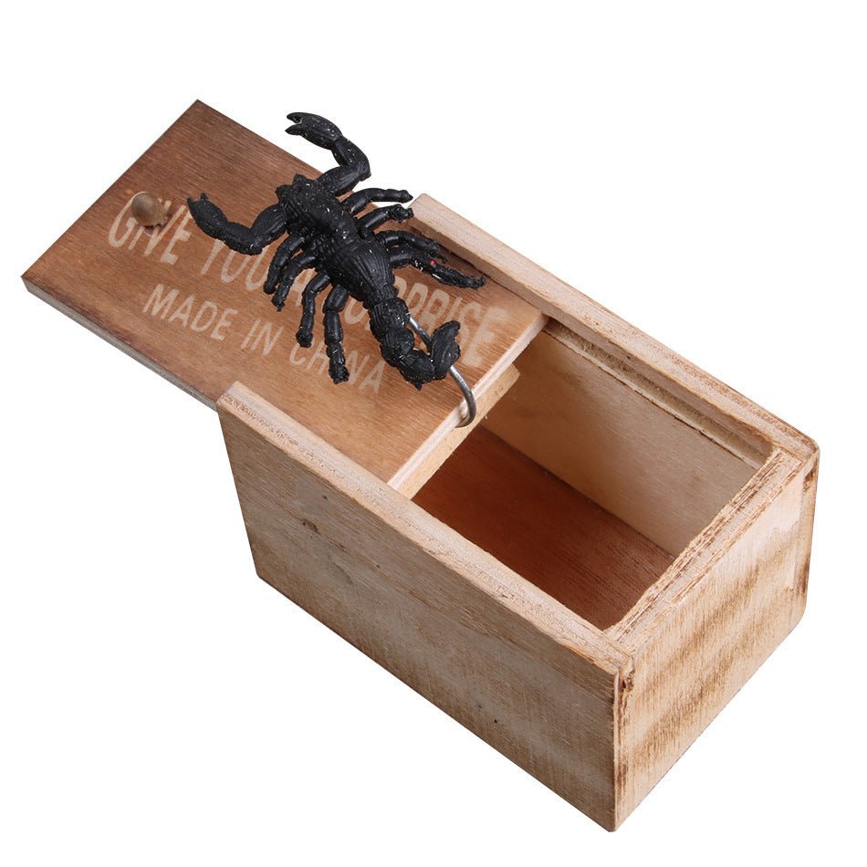 Prank Spider Wooden Scare Box Trick Play Joke Lifelike Surprise April Fools' Day - MyMobile